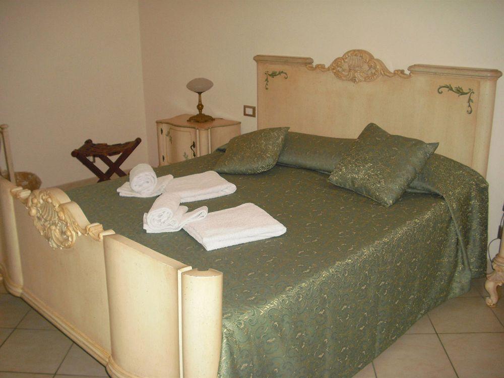 Almaran B&B Trapani Port & City Екстериор снимка