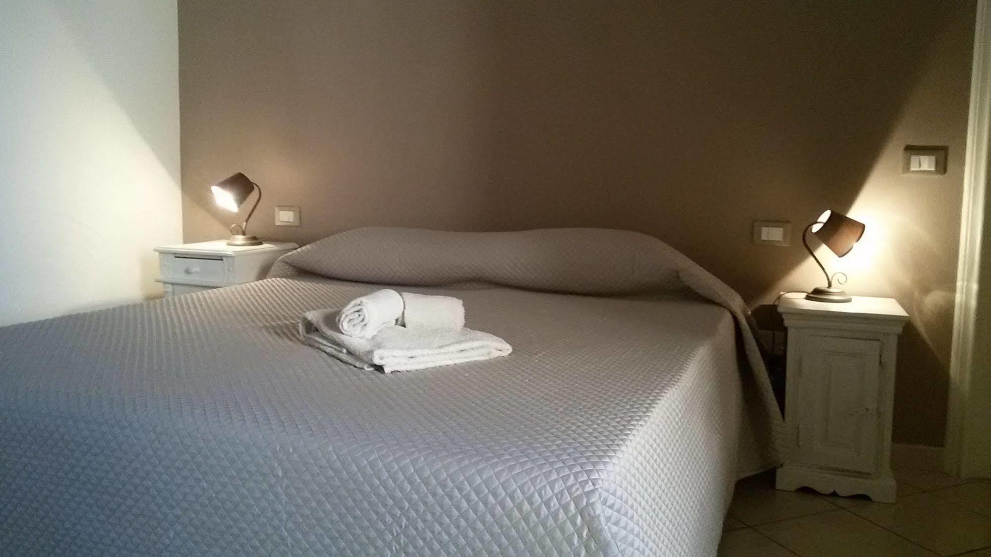 Almaran B&B Trapani Port & City Екстериор снимка